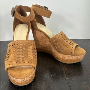 NEW Marc Fisher Suede Ankle Strap Wedges - Hillana Size 6 1/2